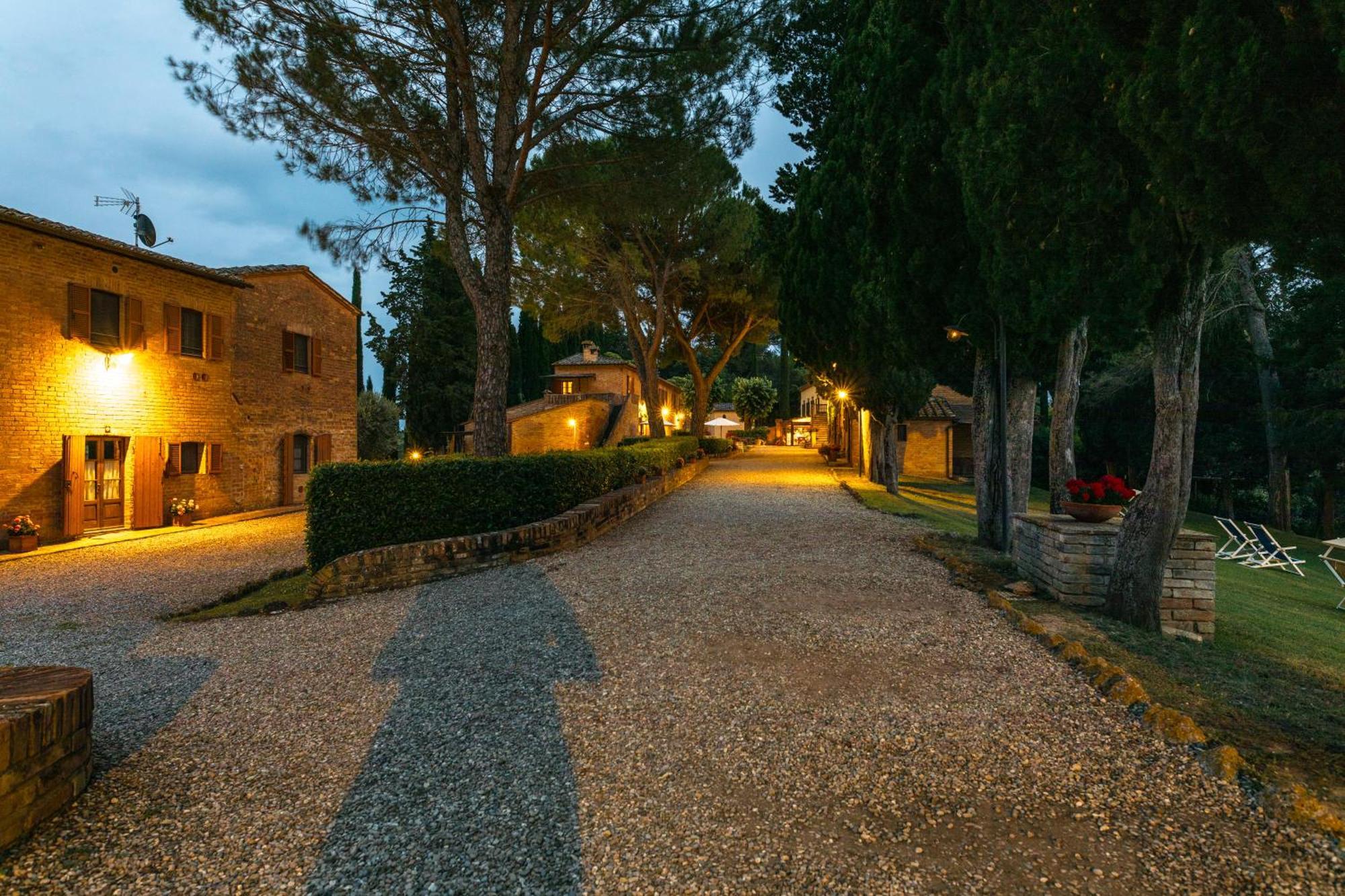 Villa Agriturismo Tenuta La Campana Asciano Εξωτερικό φωτογραφία
